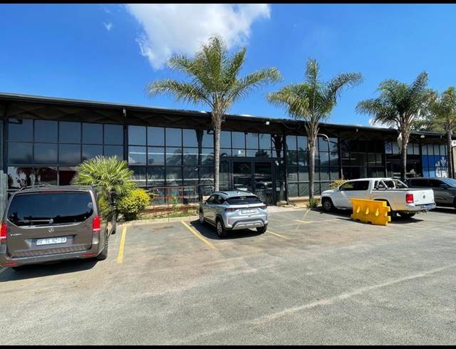 BUSINESS PROPERTY TO RENT IN LOUWLARDIA